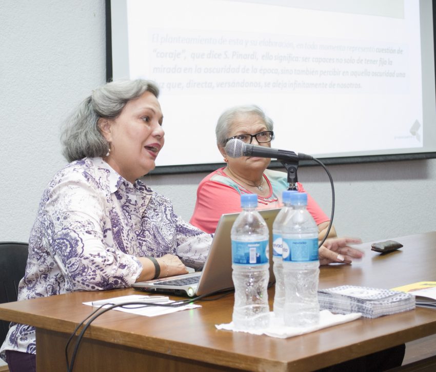 Beatriz Suárez y Maruja de Carruyo. Seminario MACZUL