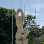 El Atleta de Francisco Narváez, talla en piedra caliza de Cumarebo, 1951,Estadio Universitario, UCV. Fotografía Luis Chacín, 2016.