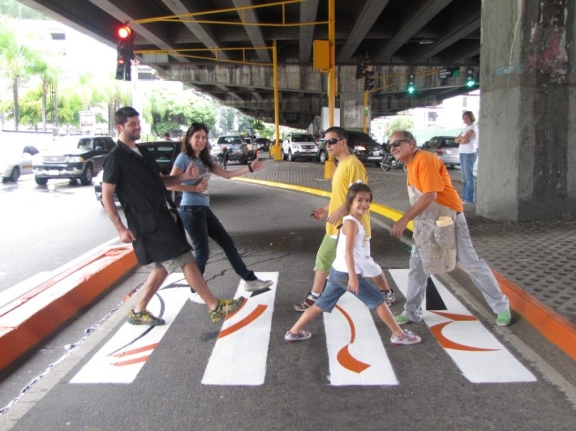 Espacios en Tránsito Naranja y Blanco, Nanín García, 2012