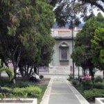 Avenida central del costado sureste de la plaza Bolívar de Mérida. Patrimonio histórico de Venezuela.