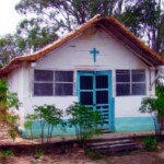 Vista frontal de la capilla de El Topón, pueblo del estado Táchira.