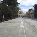 Costado noreste de la plaza Bolívar de Mérida. Patrimonio histórico de Mérida, Venezuela.