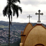 Torres de la iglesia de Toituna en 2008.