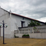 Lateral izquierdo de la iglesia San Nicolás de Bari, municipio Obispos del estado Barinas. Venezuela