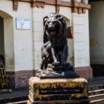 Vista de la escultura del león del mercado municipal de Capacho Nuevo. Municipio Independencia, estado Táchira. Venezuela