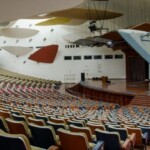 Las nubes de Calder en el Aula Magna de la UCV. Ciudad Universitaria de Caracas, Patrimonio de la Humanidad. Venezuela.