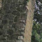 Monumento de La Puerta, en abandono institucional. Patrimonio nacional de Venezuela.