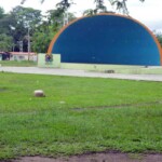 Escenario del parque Los Mangos, o concha acústica, en desuso. Bien cultural de Barinas, Venezuela.