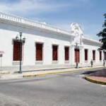 Palacio del Marqués con su policromía tradicional. Casco histórico de Barinas, Venezuela.