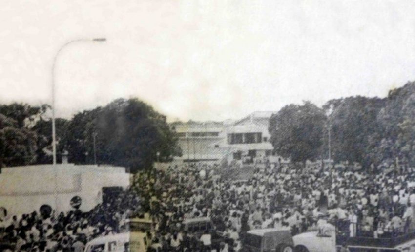 Parte del público barinés que asistió a la inauguración del parque Los Mangos, bien cultural de la ciudad de Barinas. Estado Barinas, Venezuela.