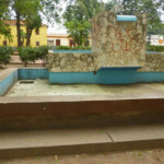 Fuente dañada de la plaza Bolívar de Barinas. Casco histórico barinés. Estado Barinas, patrimonio cultural de Venezuela.