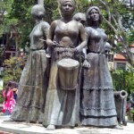 Cara frontal del monumento a Las Heroínas. Monumento a Las Heroínas, en la ciudad de Mérida. Patrimonio cultural de Venezuela.