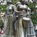 Otra vista de la cara frontal del monumento a Las Heroínas. Monumento a Las Heroínas, en la ciudad de Mérida. Patrimonio cultural de Venezuela.