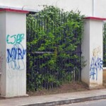 "Es un acto vandálico, no arte", reclama un jubilado ante las pintas que agreden los muros del liceo O'Leary. Patrimonio histórico de la ciudad de Barinas, estado Barinas, en peligro. Venezuela.