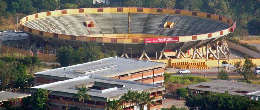 Plaza de Toros Román Eduardo Sandia Briceño. Patrimonio cultural del estado Mérida, Venezuela.