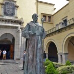 Monumento al fray Juan Ramos de Lora. Patrimonio cultural de Mérida, Venezuela.