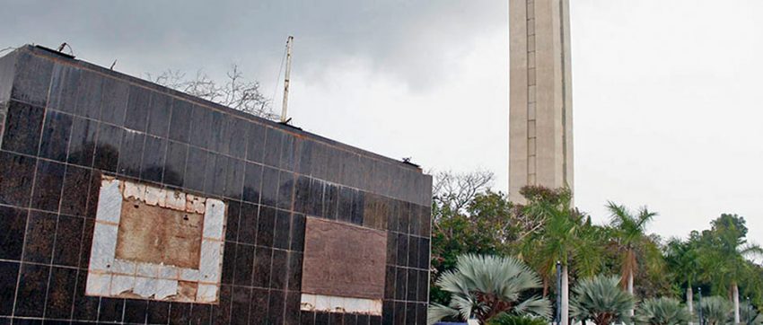 Parque La Marina, vandalizada por la mafia del cobre. Patrimonio cultural venezolano en peligro. Maracaibo, estado Zulia.