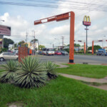 Monumento al Dr. Raúl Blonval López, en Barinas. Patrimonio cultural de Venezuela.