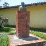 Monumento al Dr. Raúl Blonval López, en Barinas. Patrimonio cultural de Venezuela.