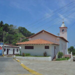 Iglesia de la Santa Cruz de Chirimenta. Bien de interés cultural del municipio Brión del estado Miranda, Venezuela.