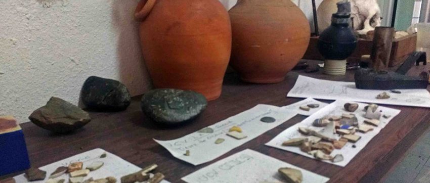 Restos arqueológicos en la UCV Escuela de Antropología