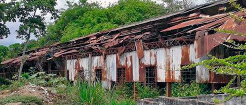 Ferrocarril de Carenero, ruinas. Patrimonio cultural de Brión, estado Miranda. Venezuela.