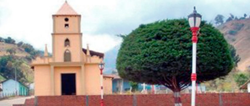 Templo Sagrado Corazón de Jesús de Laguna de García, Táchira. Patrimonio cultural de Venezuela.