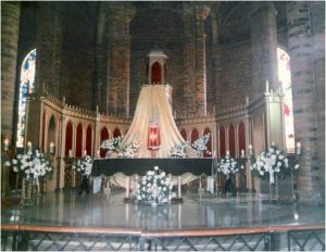 Ofrendas de mayo a la Virgen