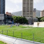 Fuente Venezuela, Plaza Venezuela, Caracas. Fotografía Luis Chacín, julio 2018.