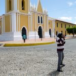 Registro de edificaciones patrimoniales por Jesús Romero, Coro. Fotografía Luis Chacín.