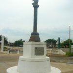 La placa conmemorativa de la plaza El Buen Maestro. Maracaibo, Zulia. Foto Wilmer Villalobos, diciembre 2018.