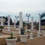 Vista lateral la plaza El Buen Maestro. Maracaibo, Zulia. Foto Wilmer Villalobos, diciembre 2018.