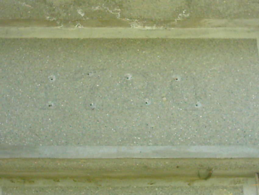 Las letras de bronce del pedestal habían sido sustraídas en 2005, Mërida. Foto Juan Diego García Panqueva, junio 16 de 2005. Estatua ecuestre de Páez, patrimonio cultural de Mérida, Venezuela.