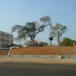 Vista de la plaza y el Hospital Central de Maracaibo. Foto Wilmer Villalobos, abril 2019.